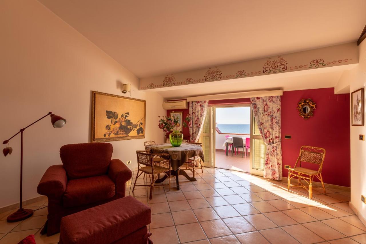 Vacanze Al Mare Patrizia'S Sweet Home Terme Vigliatore Dış mekan fotoğraf