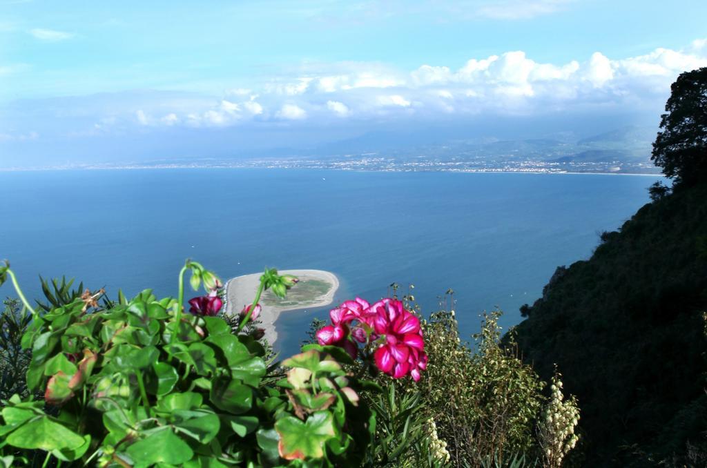 Vacanze Al Mare Patrizia'S Sweet Home Terme Vigliatore Oda fotoğraf